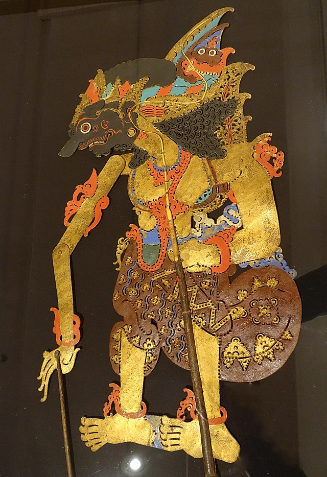 Duryudana, wayang kulit puppet, Java, collected in 1894, wood, rawhide, metal, pigment - Pacific collection - Peabody Museum, Harvard University - DSC06109.