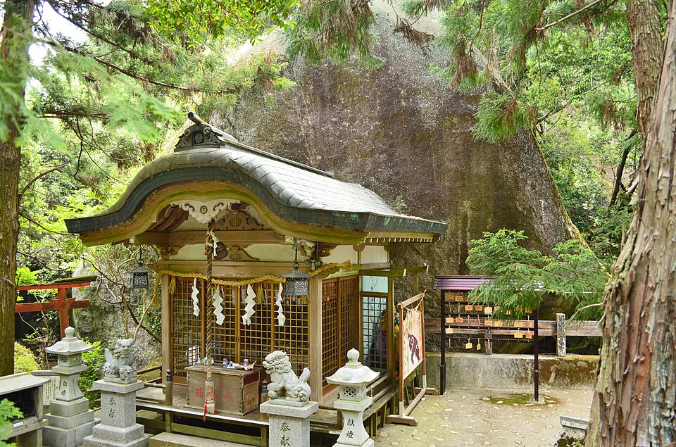 Iwafune-jinja (Katano), haiden.