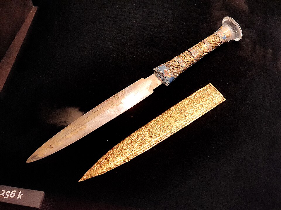 2024-12-20 15-29-43 CZ PRG Tutankhamun exhib JHe N9.